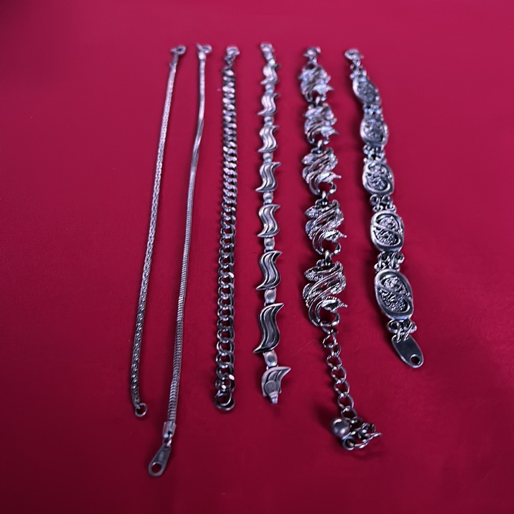 Six Silver Bracelets. - image 8